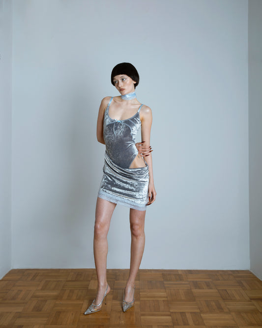 Mini Velvet dress in grey